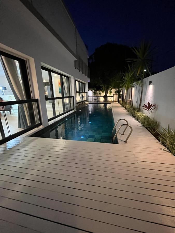 Villa Moderne A 特鲁欧克比赫斯 外观 照片